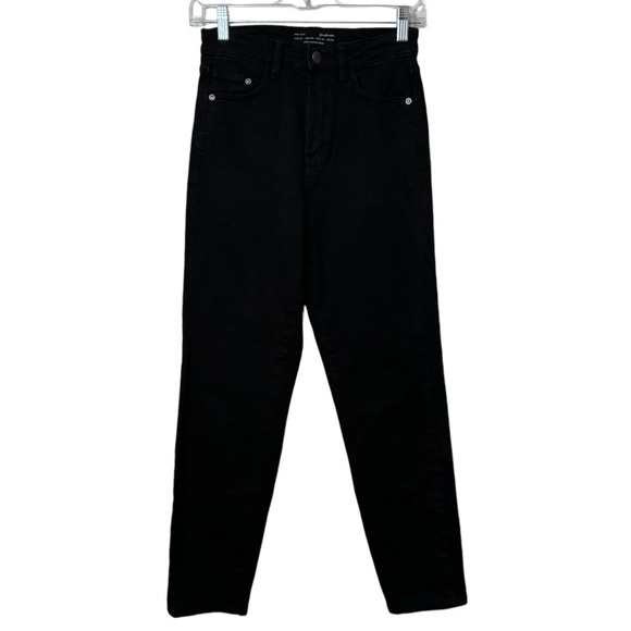 Stradivarius Mom Slim Jeans Black Casual minimalist Biker Chic Womens US Size 2 - Picture 1 of 15